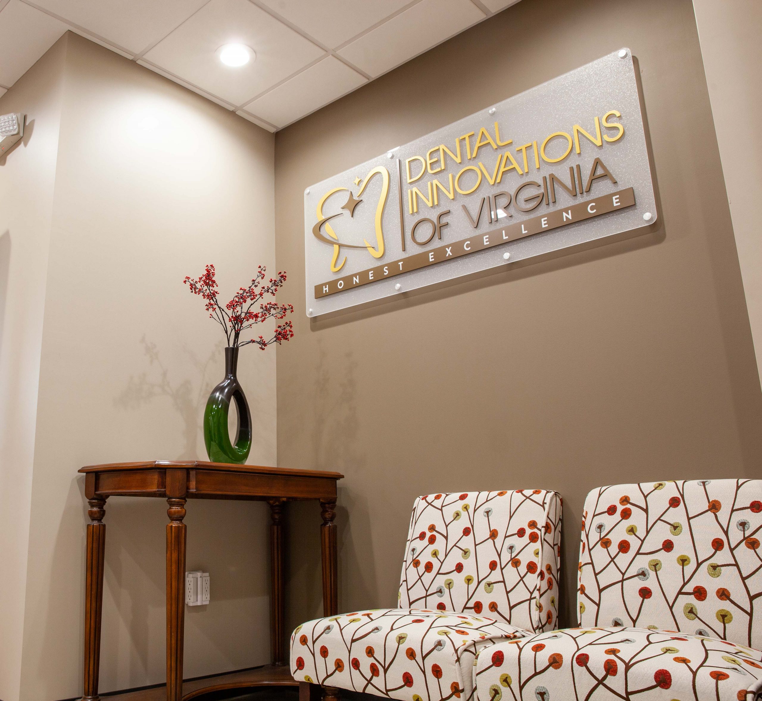 Dental Innovations front office Dental Innovations office - serving Lansdowne, Leesburg, Ashburn VA